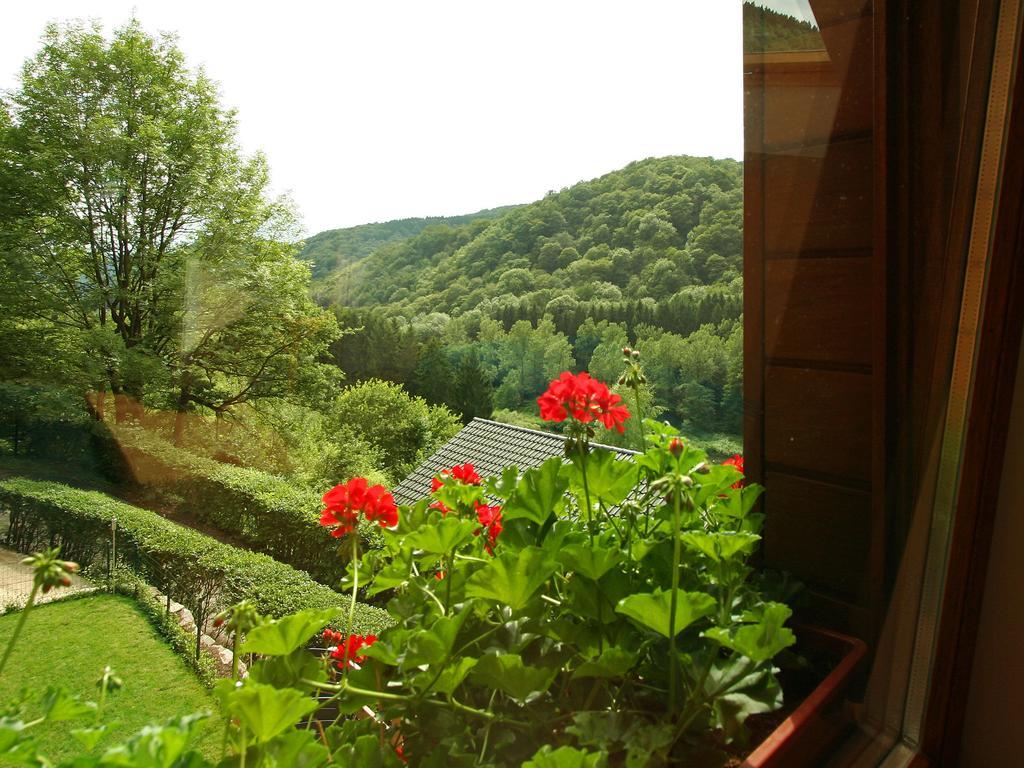Cottage With A Terrace And A View Of The Valley آيويل المظهر الخارجي الصورة